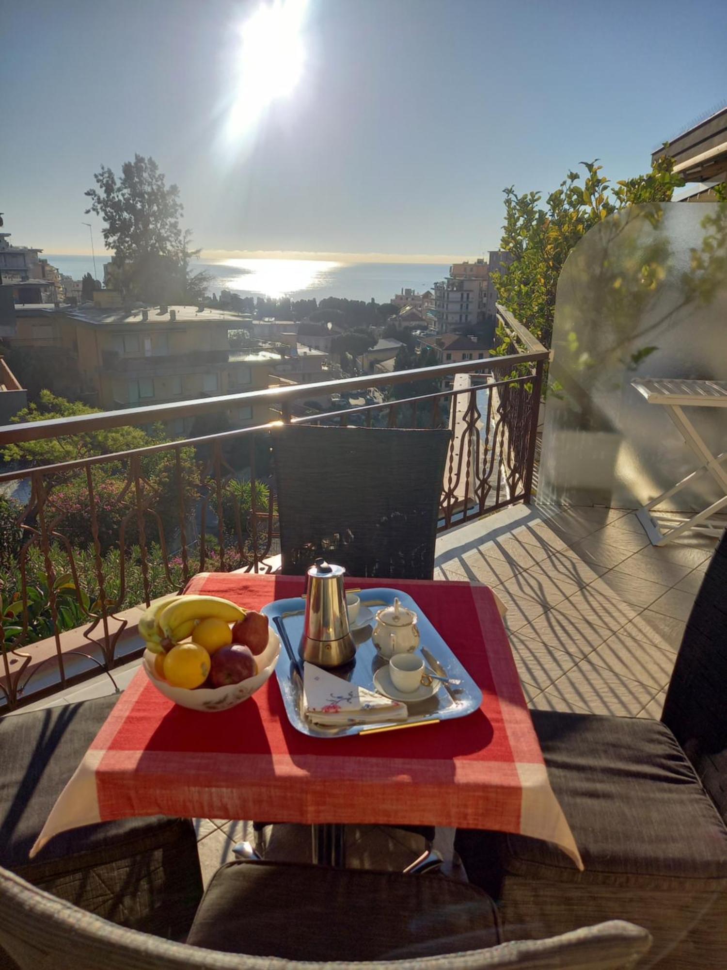 Appartamento Vista Mare Stella Marina Sanremo Eksteriør bilde